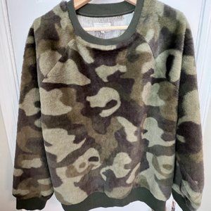 Lou & Grey - Women's L - Camo Cozy Crewneck Sweatshirt